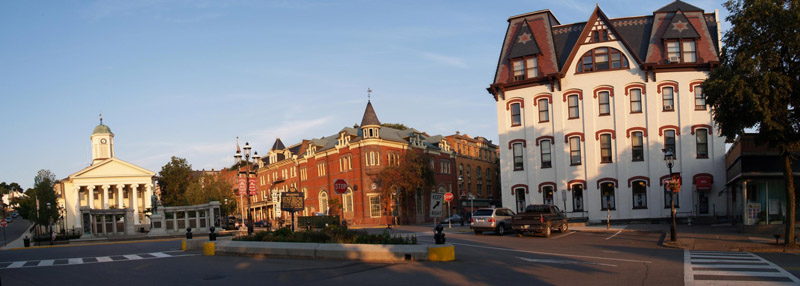 Bellefonte, PA: "The Diamond" in downtown Bellefonte, PA