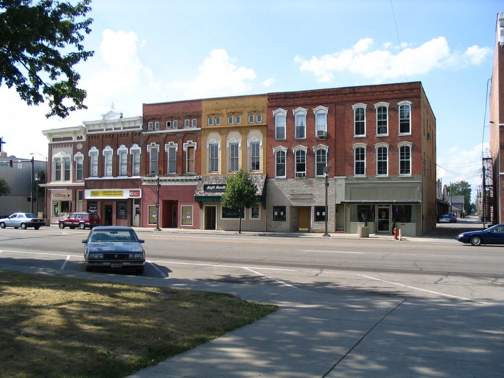 Bryan, OH: court square buildings