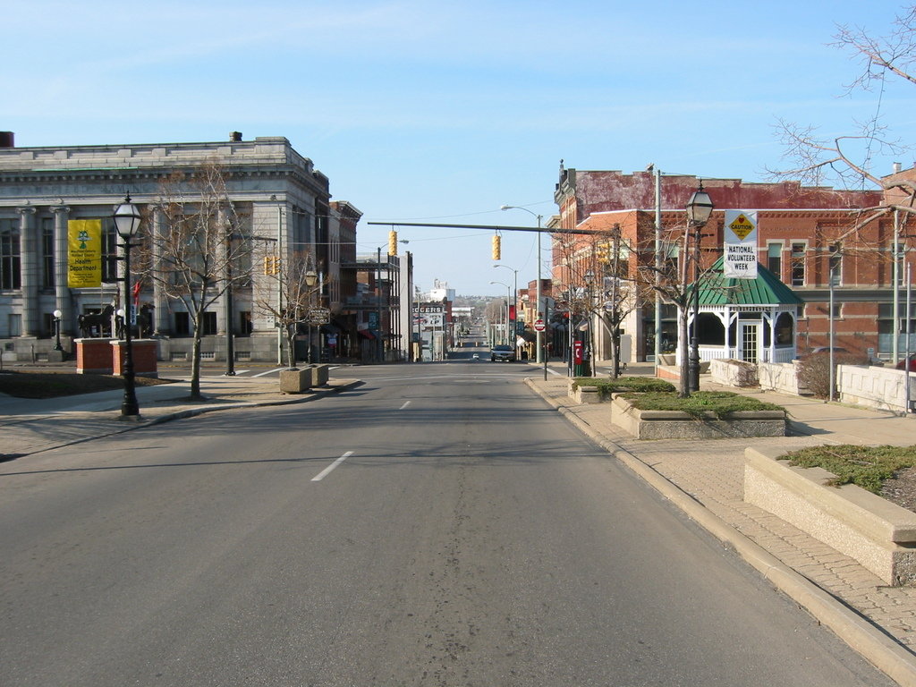 Mansfield, OH: Downtown of Mansfield User comment: This is not the downtown this is north end of main st.