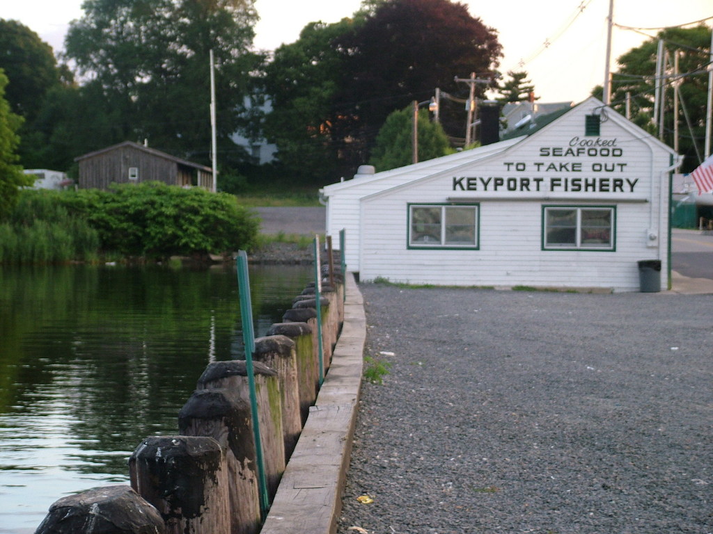 Keyport, NJ: creek