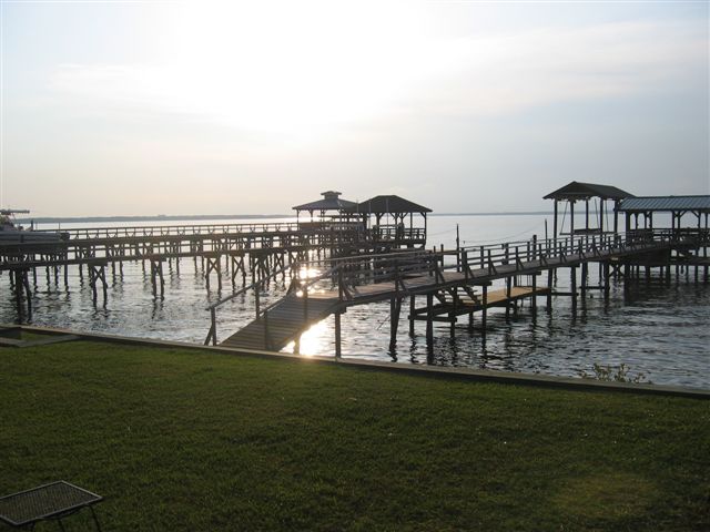 Pass Christian, MS: piers on the bay