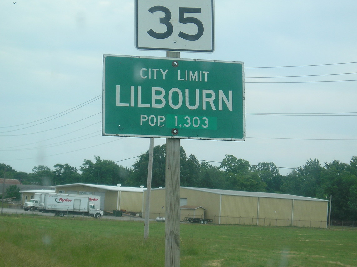 Lilbourn, MO: The sign