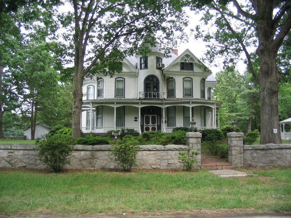 Blackstone, VA Another Fine Old Huse photo, picture, image (Virginia