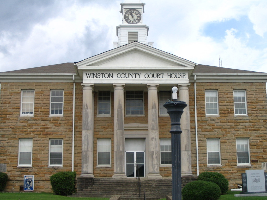 Double Springs, AL: Winston County Court House, Double Springs, Alabama
