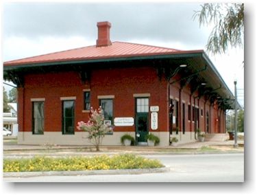 Montezuma, GA: The Depot Gallery