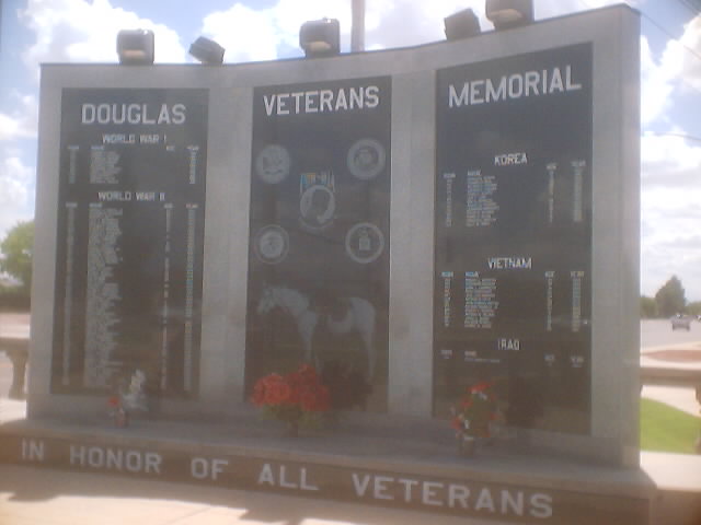 Douglas, AZ: Veterns Memorial