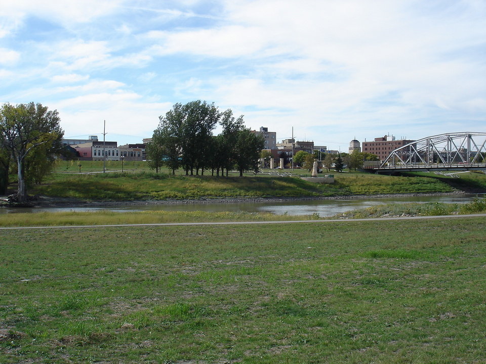 Grand Forks, ND: looking west at downtown from East Grand Forks MN