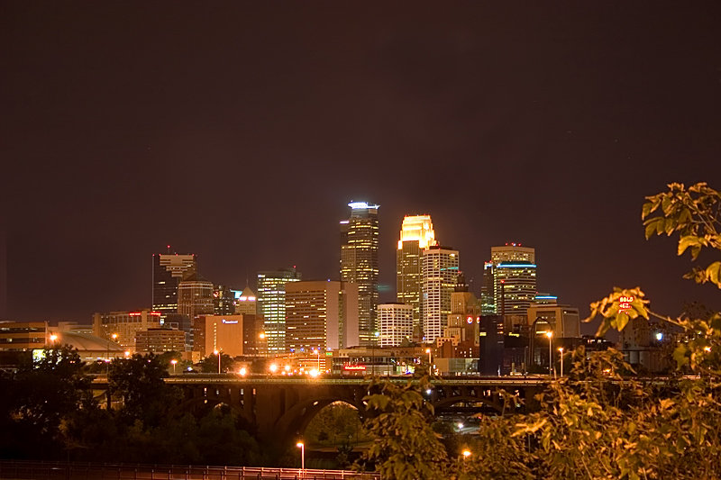 Minneapolis, MN: Minneapolis at night.