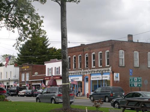 Andover, OH: Andover Square