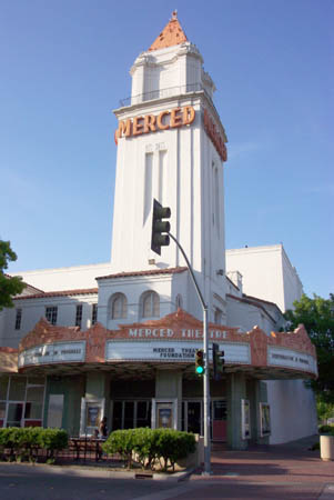Merced, CA: merced theater