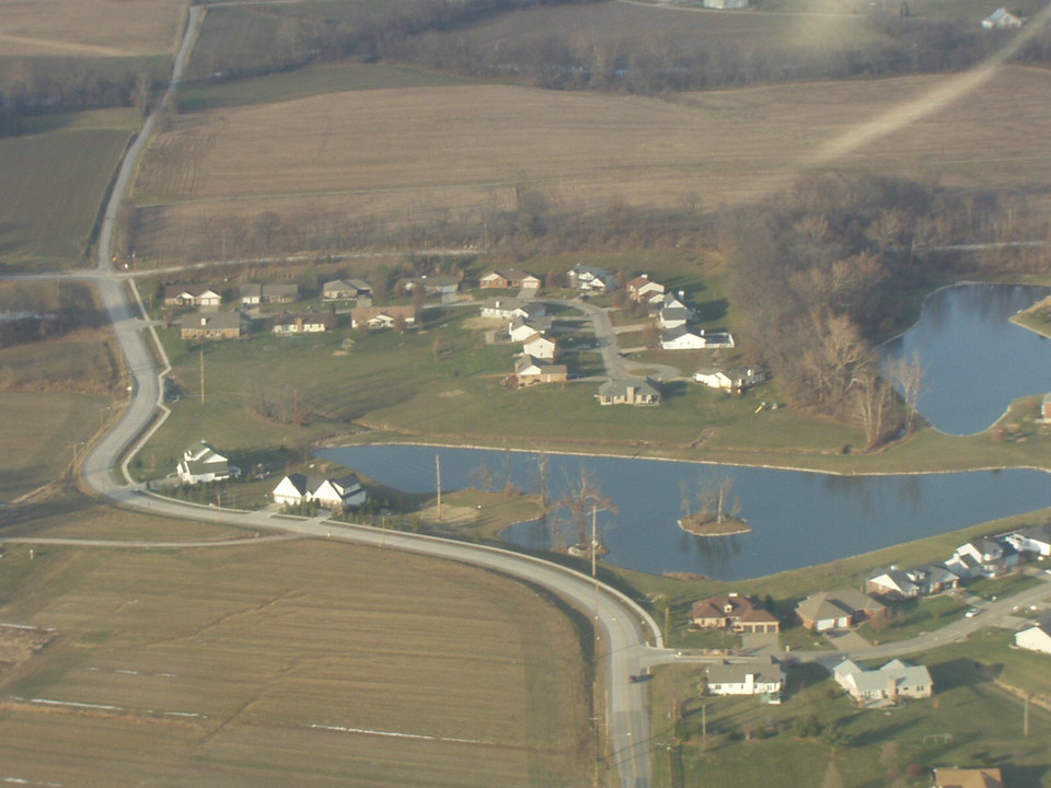 Columbia, IL: Columbia Lakes subdivision, in Columbia Illinois User comment: This is not Columbia Lakes, it is Lakefield