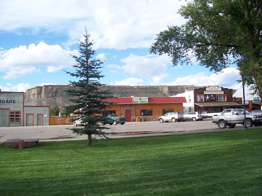 Kremmling, CO: The Square with Cliffs in background