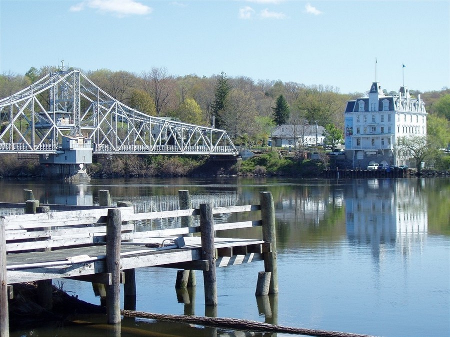 East Haddam, CT: EAST HADDAM, CT