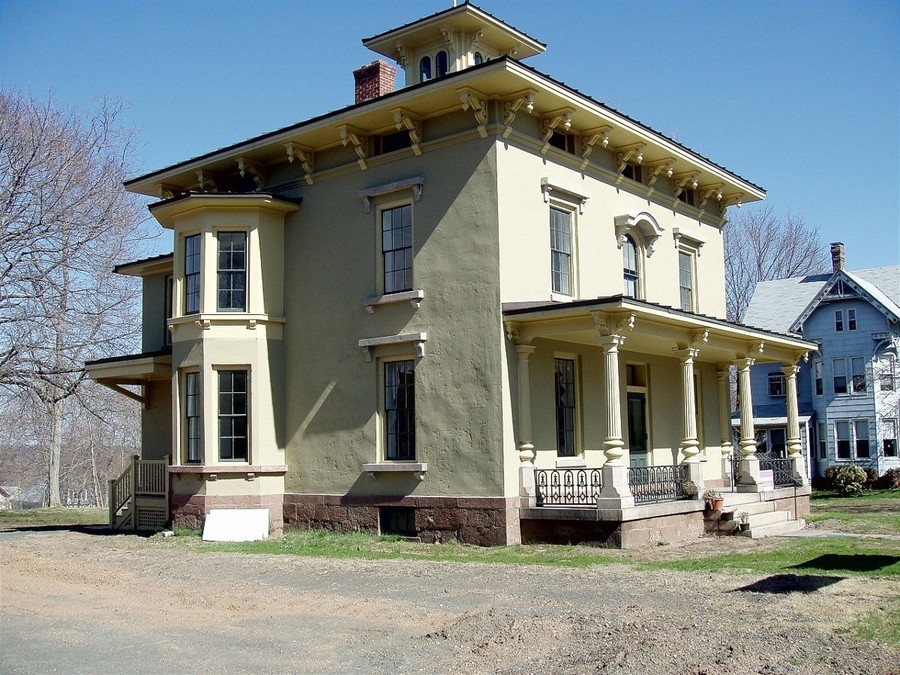 Wallingford, CT: WALLINGFORD, CT - FRANKLIN AND HARRIET JOHNSON MANSION