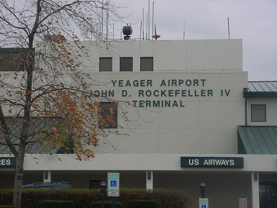 Charleston, WV: Chuck Yeager Airport