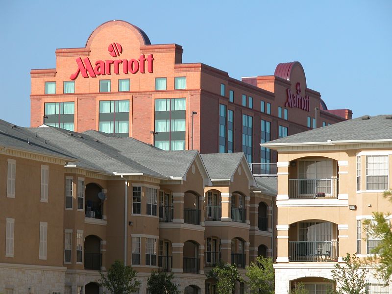Round Rock, TX: The La Frontera mixed-use urban development on Round Rock's southside. The 8-story Marriott hotel, completed in 2001, anchors the western half of the development.