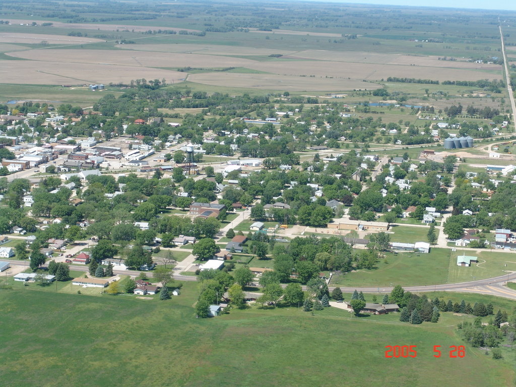 Atkinson, NE: View of Atkinson May 2005 from the air