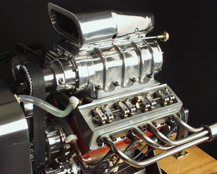 Linn, MO: Miniature Engines made By Ken Hurst Napa California