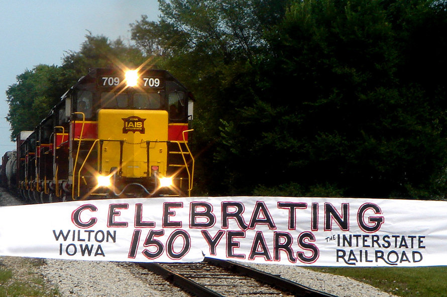 Wilton, IA: Iowa Interstate Railroad Train - Wilton's Sesquicentennial Celebration 8/28/05