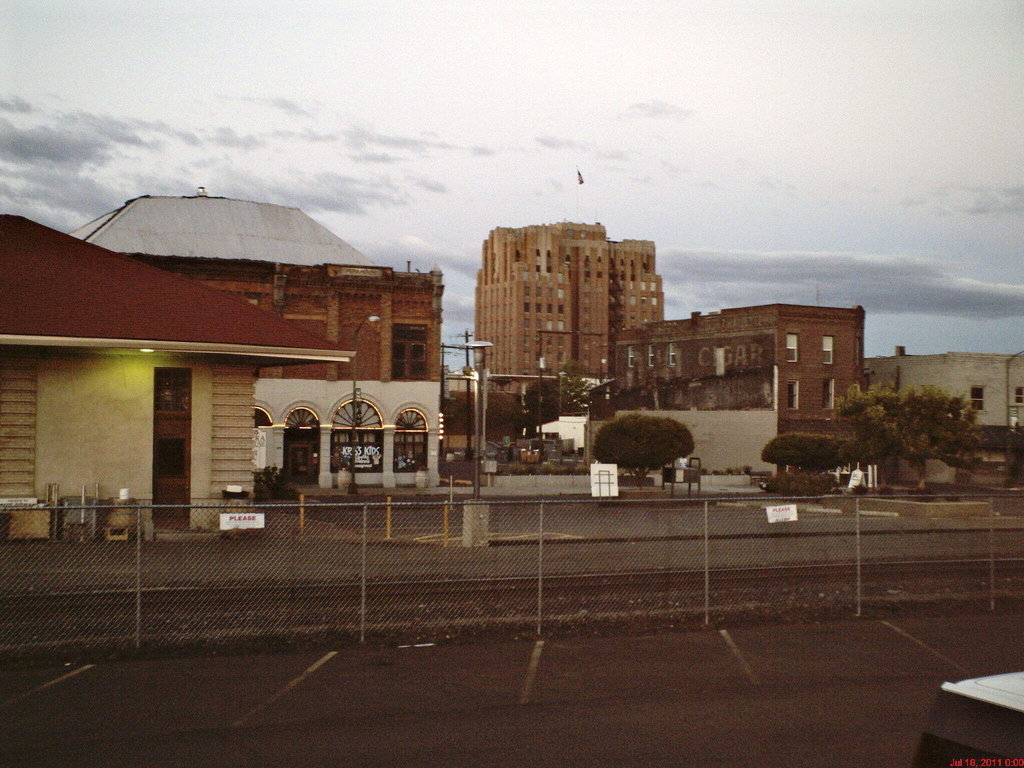 Yakima, WA: Yakima from Track 29 (view of Larson Building)