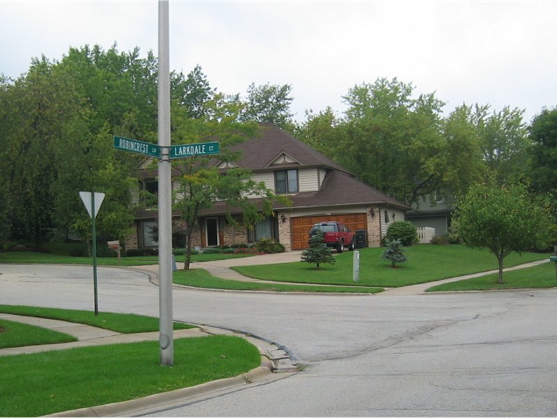 Lindenhurst, IL: Robincrest - Homes of Lindenhurst