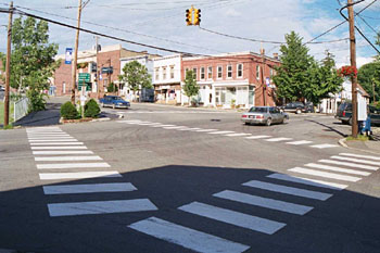 Montrose, PA: red light main ave