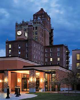 Walla Walla, WA: marcus whitman hotel at dusk