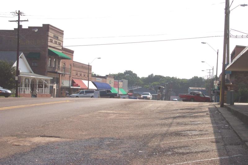 Flora, MS: Down town Flora, Mississippi Looking East Along Main Street