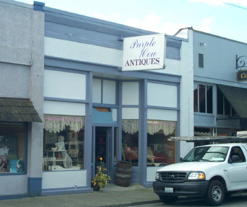 Buckley, WA: Downtown Buckley, Purple Cow Abtiques