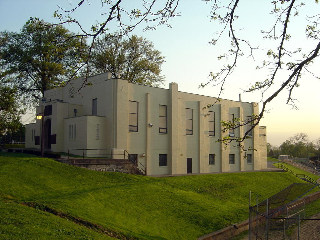 Cheviot, OH: Cheviot Field House