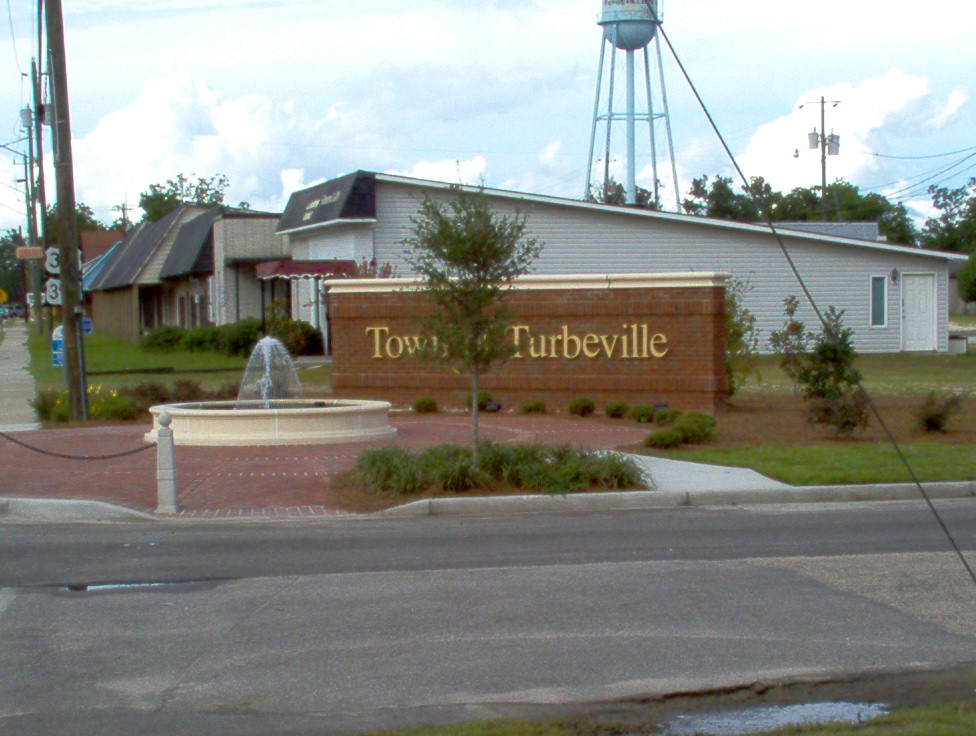 Turbeville, SC: Town Entrance Water Fountain with old Town Water Tower in background