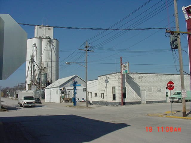 Monroe City, MO: Old office of Farmers Elevator & Exchange Co.