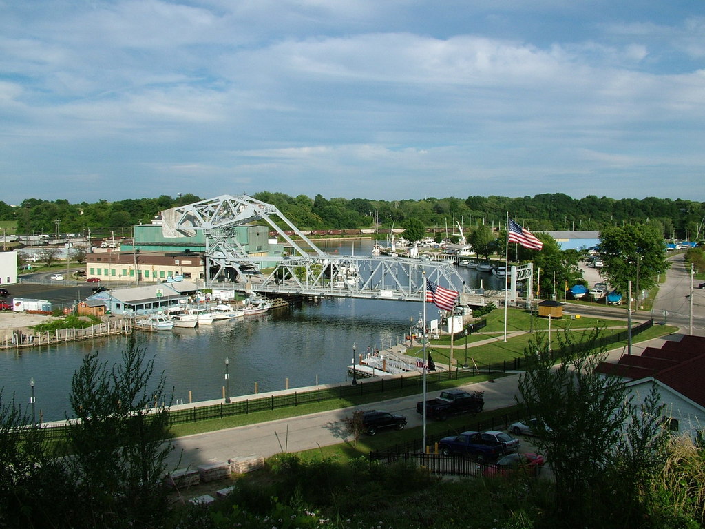 Ashtabula, OH: The "Lift Bridge" - Ashtabula Harbor