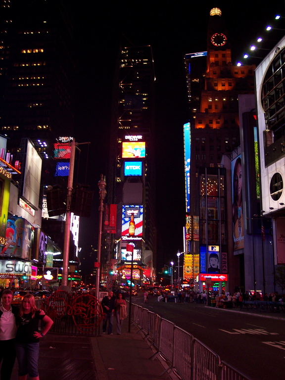 New York, NY: Times Square at night