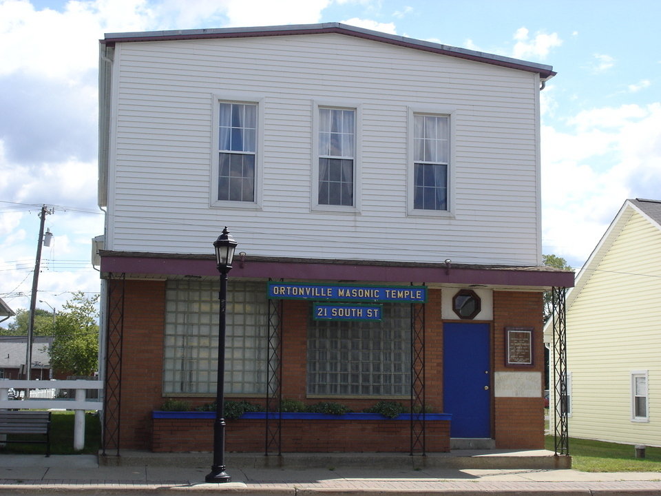 Ortonville, MI: Masonic Temple