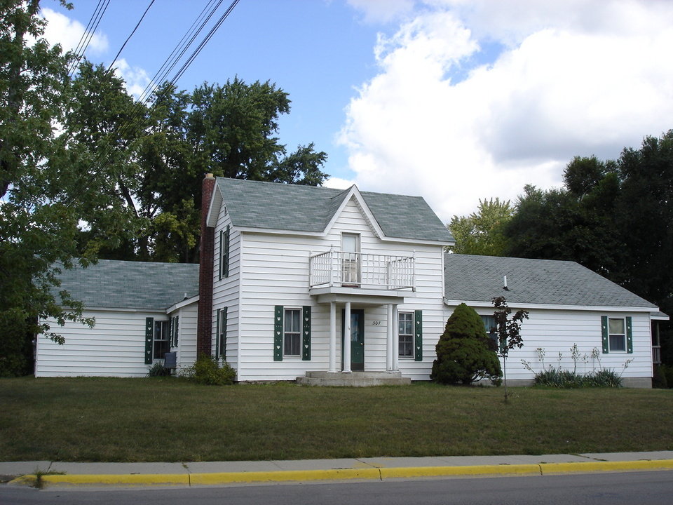 Ortonville, MI: Mill St house