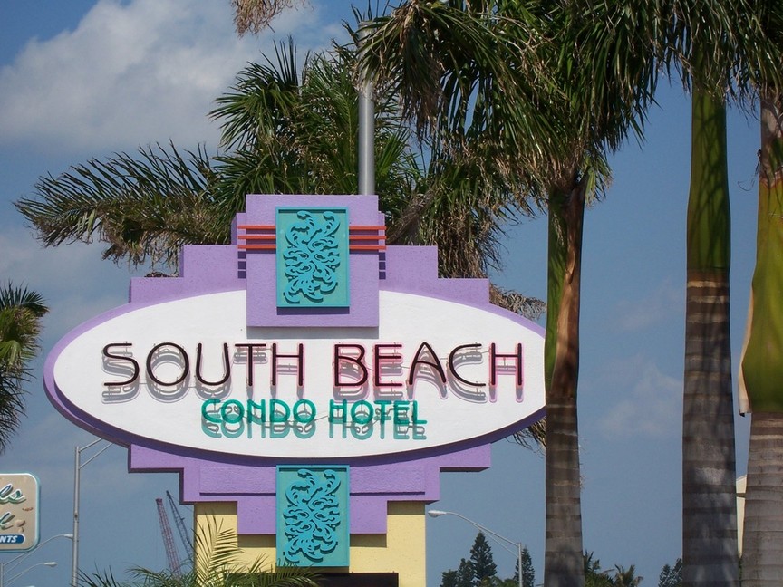 Treasure Island, FL: Treasure Island: South Beach Condo Hotel on Gulf Blvd.