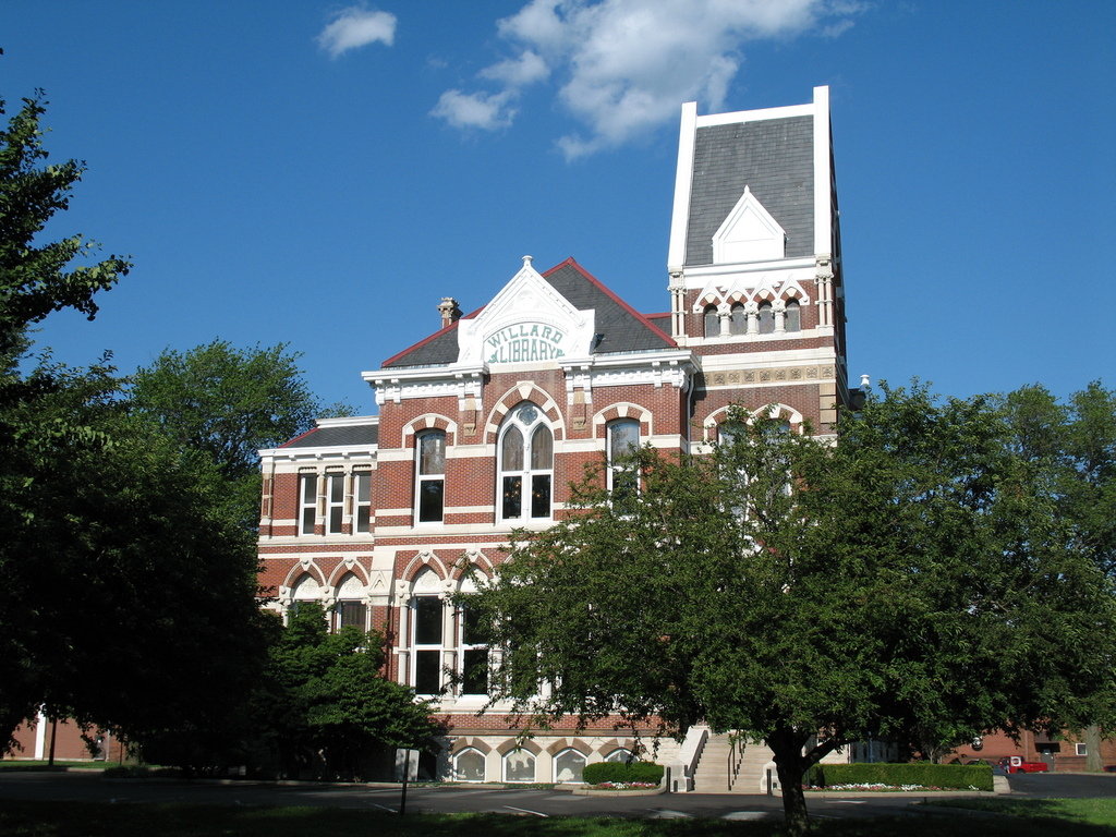 Evansville, IN: Willard Library