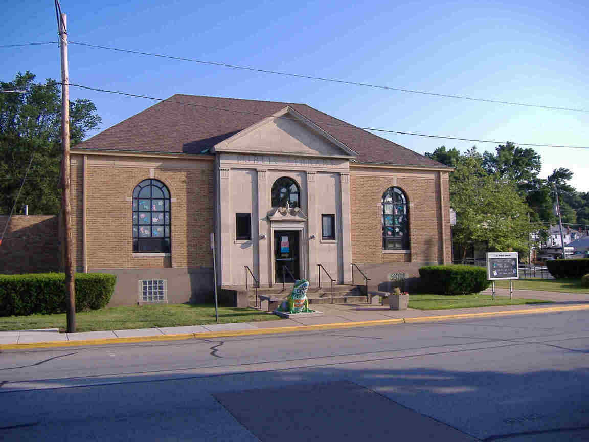 East Moline, IL: Downtown Library