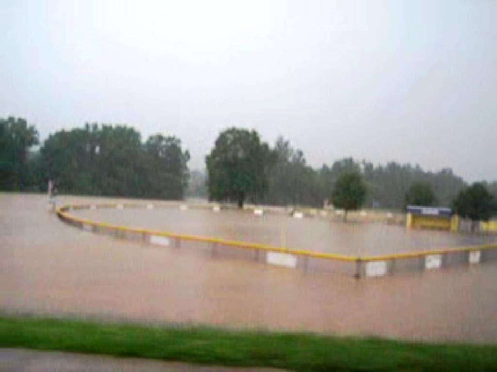 Downingtown, PA: It's just a little rain... Play Ball!!