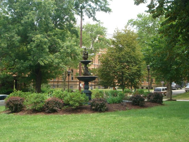 Munhall, PA: Park Square on East Eleventh Ave. in Munhall, PA