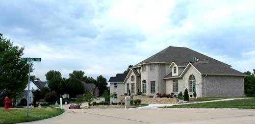 Edwardsville, IL: Houses in Edwardsville