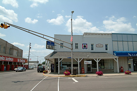 Topeka, IN: main intersection