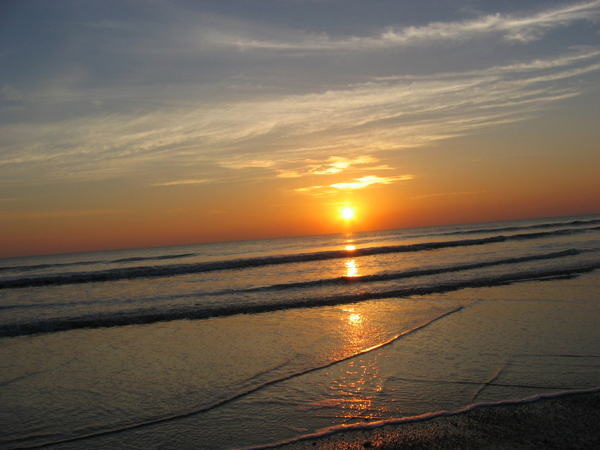 Neptune Beach, FL: A sunrise at davis street