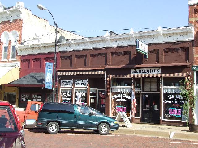 Bedford, IA: Downtown