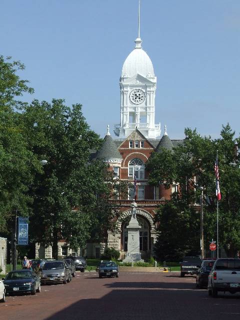 Bedford, IA : Court house