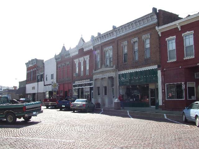 Bedford, IA: Downtown