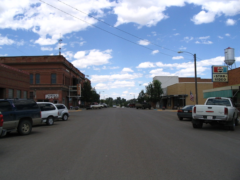 Chinook, MT: Main Street