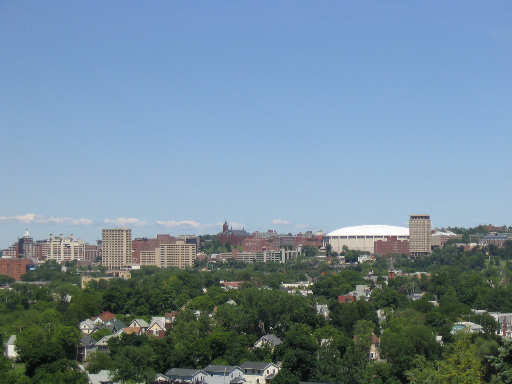 Syracuse, NY : Syracuse University Hill taken from a park in southern ...