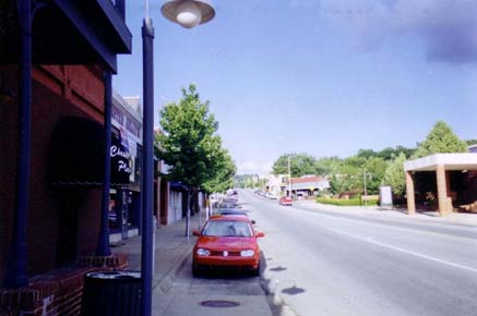 Fayetteville, AR: View on Dickson Street in Fayetteville, Arkansas